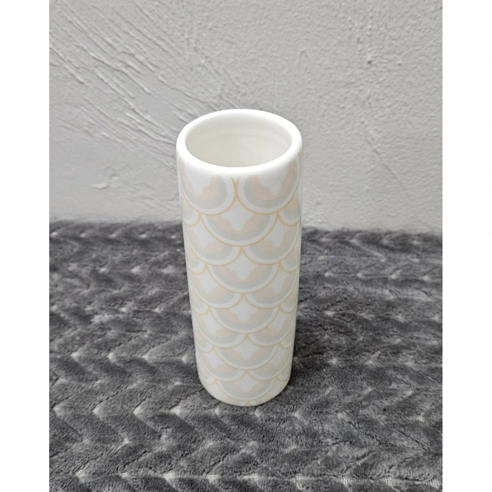 Blush Pink Tube‎ Vase Excellent Condition No Cracks Or Crazing Coton Colors